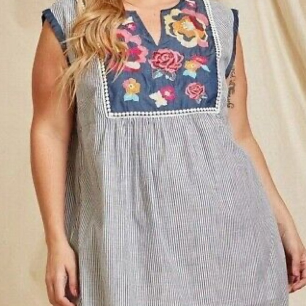Andre by Unit Plus 2X Sleeveless Dress